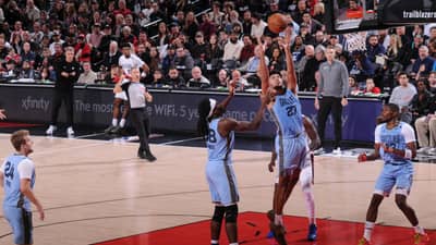 Boozer tows Grizzlies past Blazers