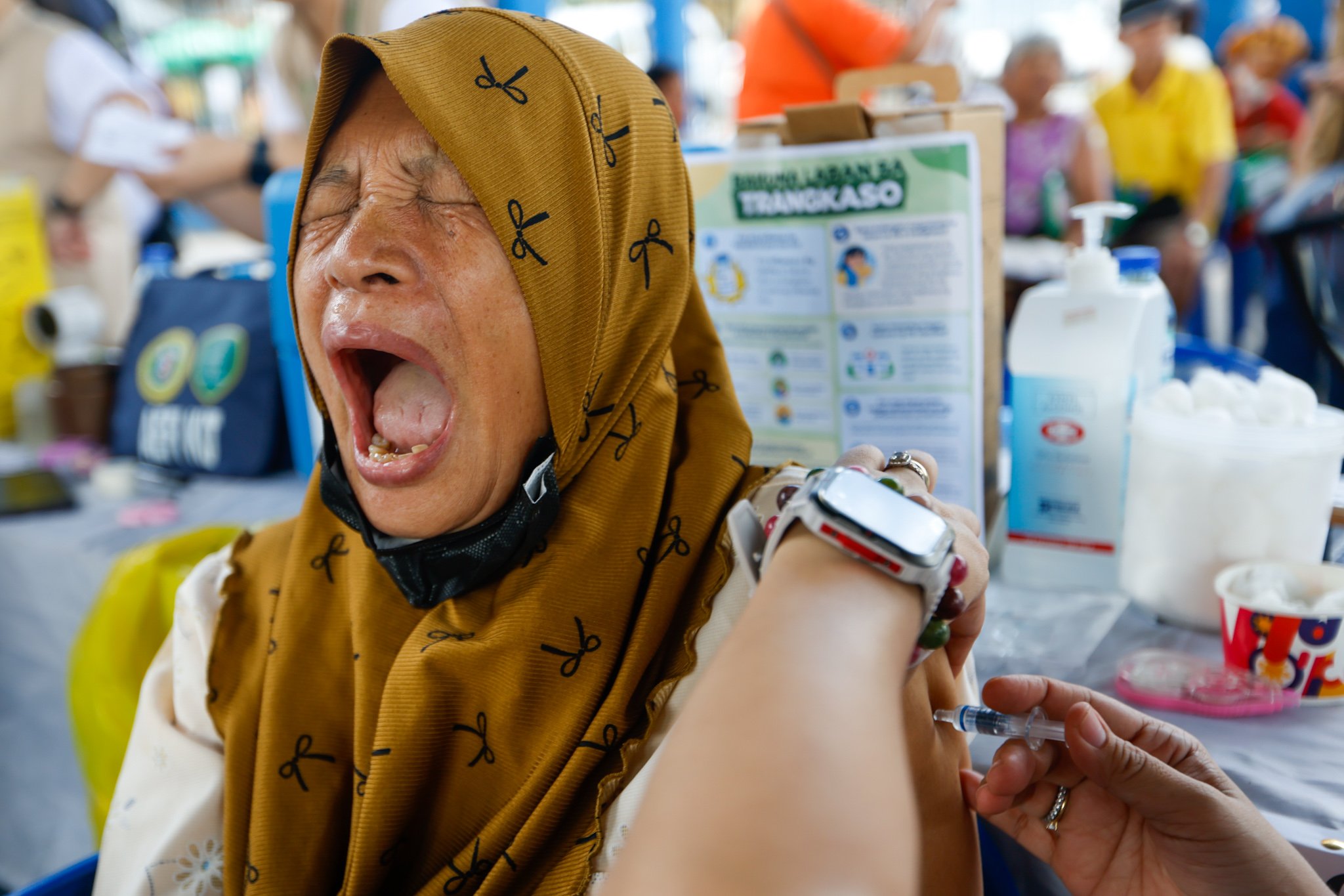 Baseco residents get vaccinated