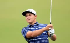 Vilips surges ahead with birdie streaks