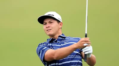 Vilips surges ahead with birdie streaks