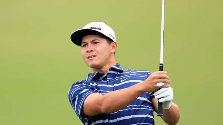 Vilips surges ahead with birdie streaks
