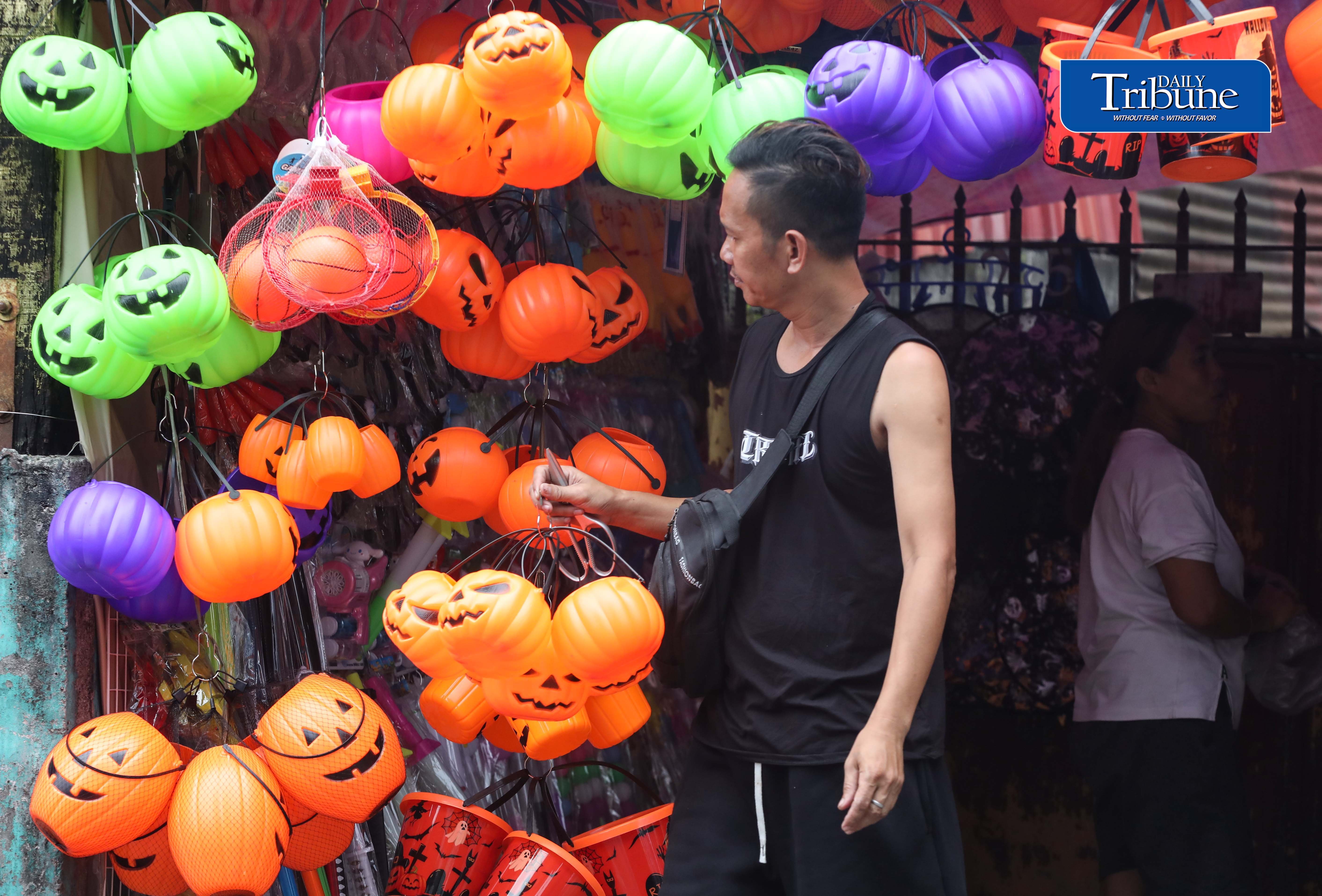 Trick or treat baskets for children 