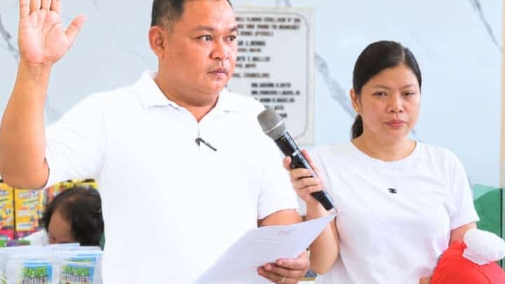 NEW VICE MAYOR. Mart Arthur Silverio takes his oath as the new vice mayor of Romblon municipality on 30 October 2026, following the resignation of Mariano Mateo.