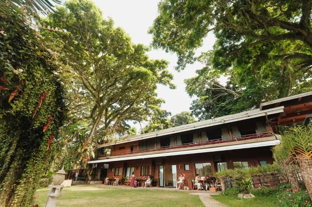 ACACIA suite at Adlawon vacation farm.