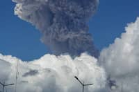 Alert level 3 raised over Mt. Mayon after ‘moderately explosive eruption’