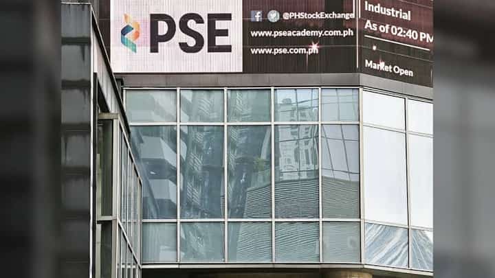 Peso extends recovery as PSEi slips 0.44 percent