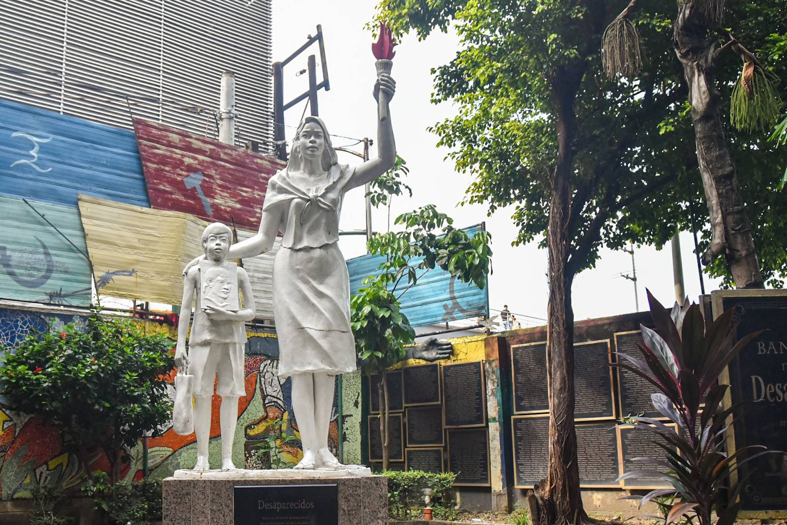 The Bantayog ng mga Desaparecidos at Baclaran Church in Parañaque City stands as a memorial to Filipinos who disappear during Martial Law and in the years that follow, on October 31.

As the country observes Undas, the monument reminds the public of families who continue to remember and seek justice for their missing loved ones. l Zedrich Xylak Madrid
