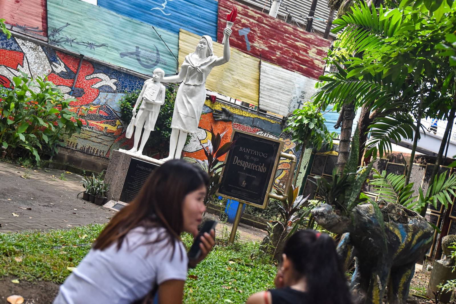 The Bantayog ng mga Desaparecidos at Baclaran Church in Parañaque City stands as a memorial to Filipinos who disappear during Martial Law and in the years that follow, on October 31.

As the country observes Undas, the monument reminds the public of families who continue to remember and seek justice for their missing loved ones. l Zedrich Xylak Madrid