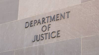 U.S. imprisons 2 Chinese spies