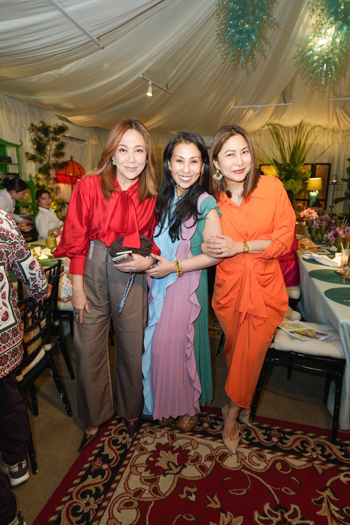 Karen Jimeno (Right)