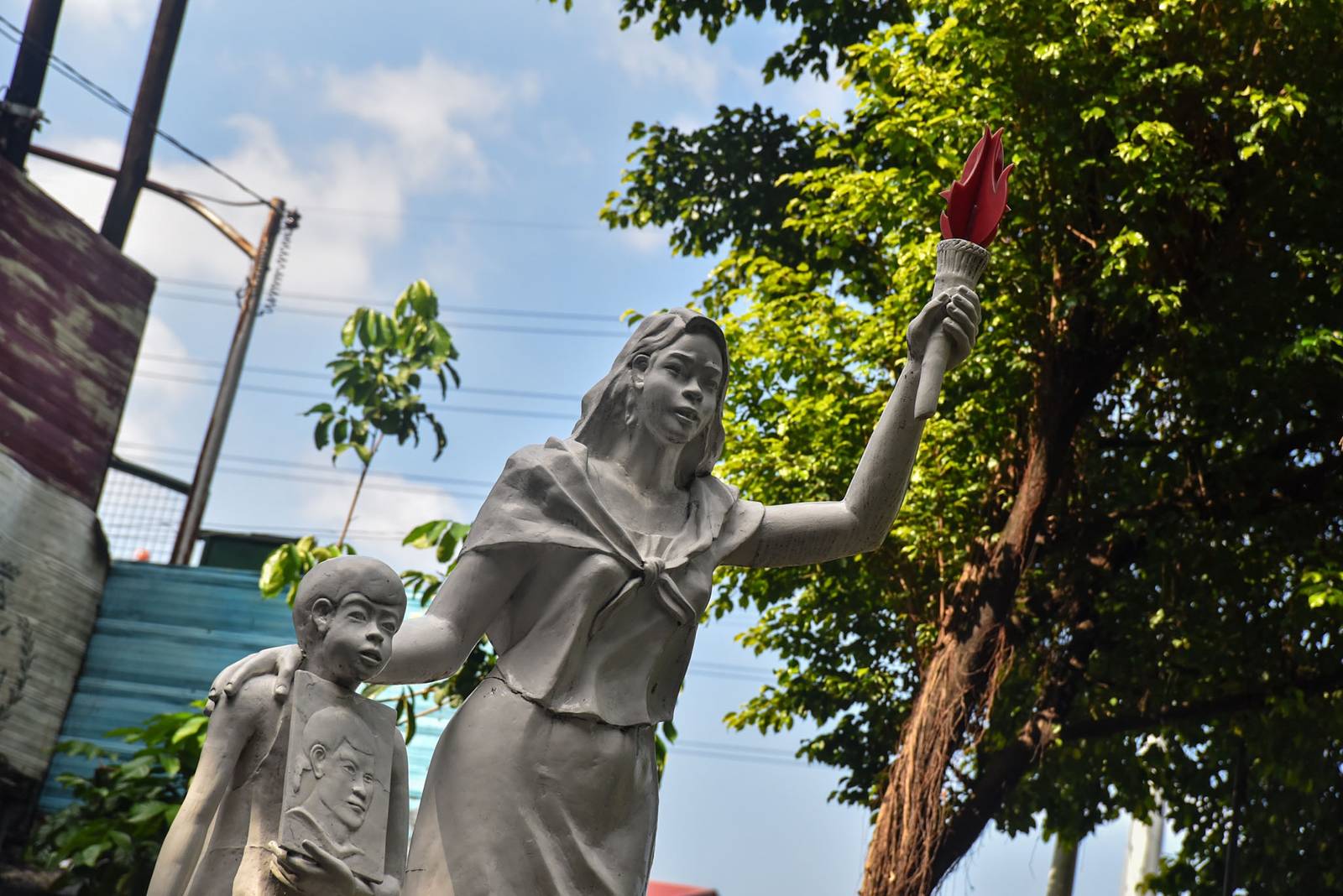 The Bantayog ng mga Desaparecidos at Baclaran Church in Parañaque City stands as a memorial to Filipinos who disappear during Martial Law and in the years that follow, on October 31.

As the country observes Undas, the monument reminds the public of families who continue to remember and seek justice for their missing loved ones. l Zedrich Xylak Madrid