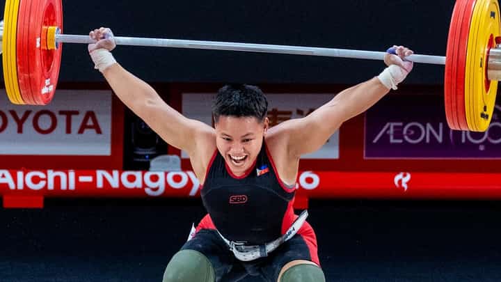 ELREEN Ando will attempt to bring home a medal when she vies in the 61kg event of the IWF World Weightlifting Championships on Sunday in Ningbo, China.