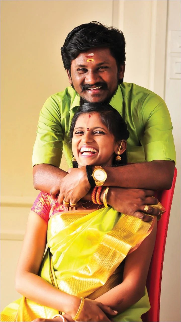 தங்கச்சிதான் காதல் தூதுவர்!