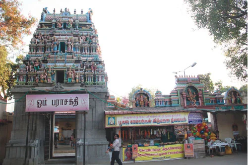 நினைத்ததை நிறைவேற்றும் செவ்வரளி மாலை வழிபாடு!