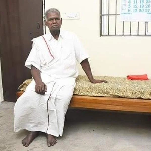 நல்லகண்ணு போன்றவர்கள் அ.தி.மு.க-வில் இருக்கிறார்களா முதல்வர் அவர்களே?