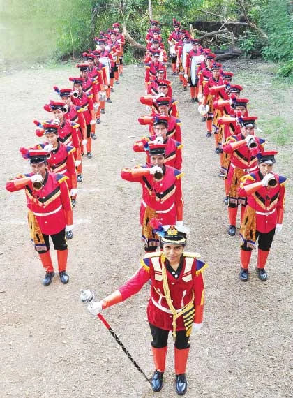 இசை மழை பொழியும் தேஜஸ்வினி