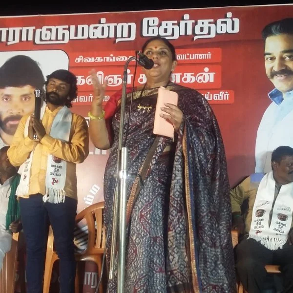 ‘1000 கார்களில் முதல்வர் பறக்கிறார்; 4 கார்ல போற என்னைய பிடிக்கிறாங்க’- சினேகன் வேதனை