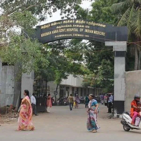 தமிழகத்தில் திட்டமிட்டு சித்த மருத்துவம் அழிக்கப்படுகிறதா?- கொதிக்கும் மருத்துவர்கள்!