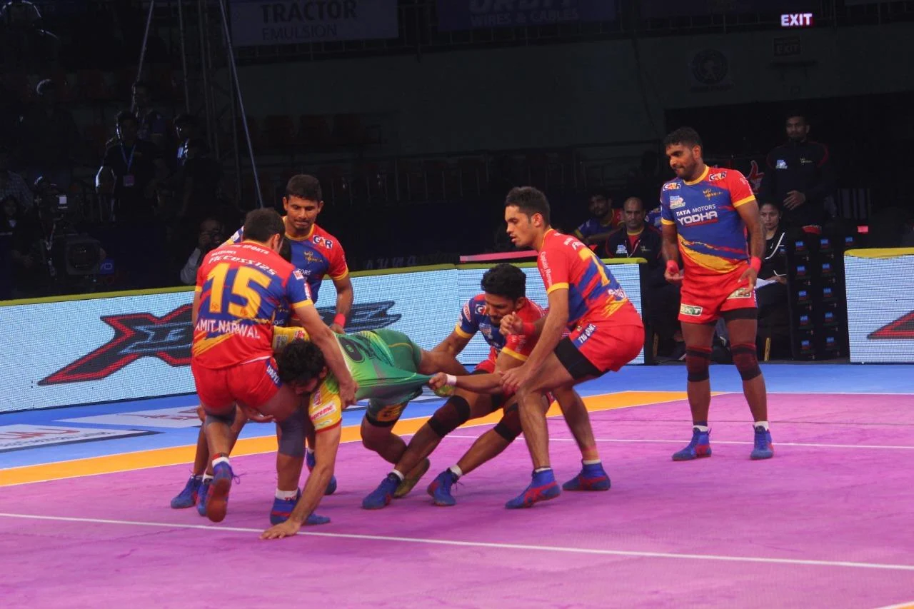 தத்தளிக்கும் தமிழ் தலைவாஸ்... சொந்த மண்ணில் சொதப்பல் ரெக்கார்டு! #ProKabaddi