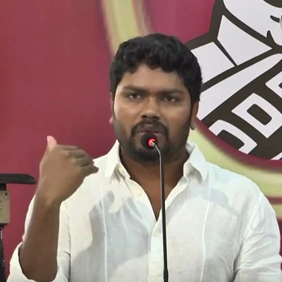 கபாலி பற்றி A to Z..! - மனம் திறக்கிறார் இயக்குநர் பா.ரஞ்சித் (விகடன் வீடியோ)