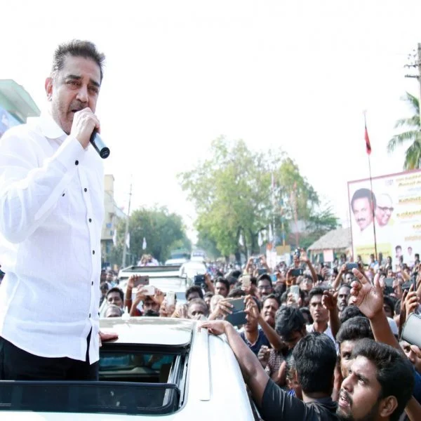 ’சிலை வைப்பதில் வித்தியாசமான கருத்துடையவன் நான்!’ - கமல் பளீச்
