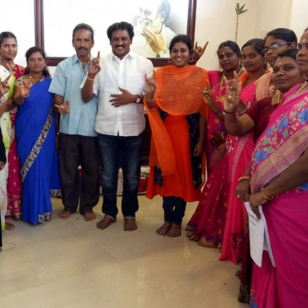 ‘கிராமங்களில் பெண் நிர்வாகிகள் நியமனம்!’ -கட்டமைப்புகளைப் பலப்படுத்தும் ரஜினி மக்கள் மன்றம்