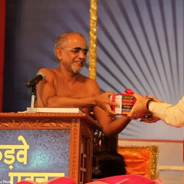 சமணத் துறவி தருண் சாஹர் காலமானார்! - பிரதமர் இரங்கல்