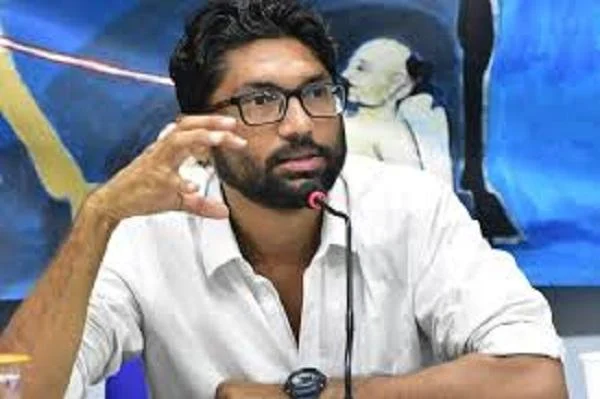 ஸ்டெர்லைட் போராட்டத்தில் ஒன்று கூடுங்கள் - ஜிக்னேஷ் மேவானி ட்வீட்