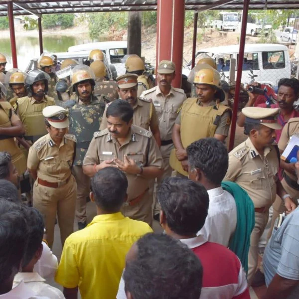 பொன்னமராவதியில் பாதுகாப்புப் பணியில் இருந்த பெண் காவலர் தற்கொலை முயற்சி!
