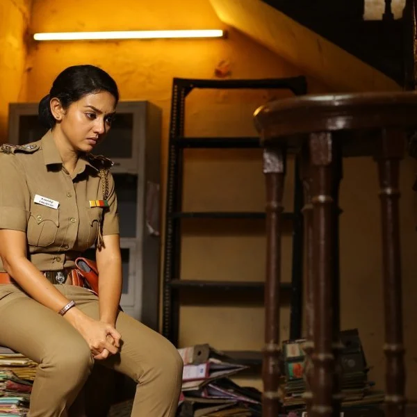 ``இந்தப் பாராட்டு எனக்கு ரொம்பவே புதுசு!’’ - `தடம்’ வித்யா பிரதீப்