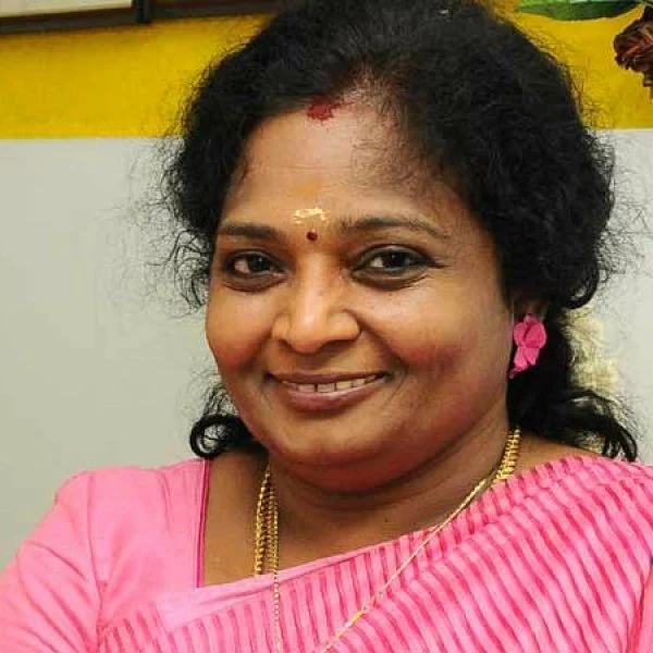 ``நான் உருவ அழகில் குறைந்துபோனவள் இல்லை!''- கேலிச் சித்திரம் குறித்து தமிழிசை