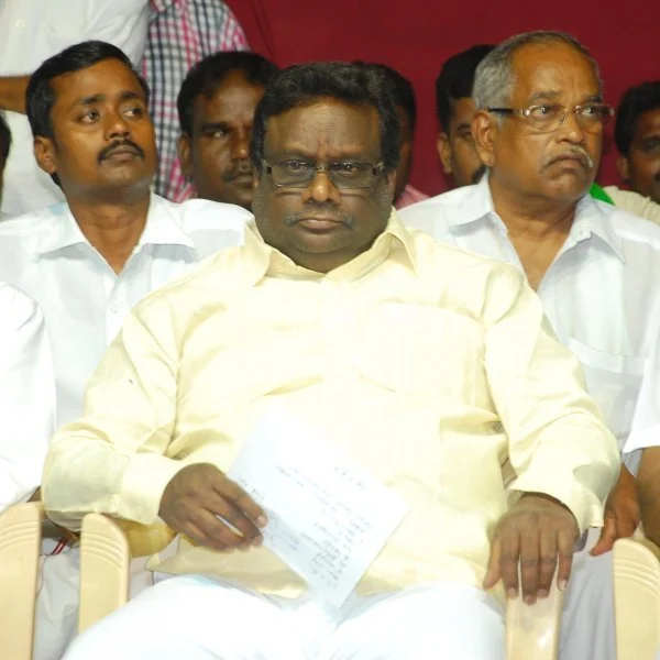கடனில் இருக்கிறதா காடுவெட்டி குரு குடும்பம்?