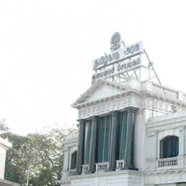 விபத்துகளைக் குறைக்கும் முதல் 3 மாவட்டங்களுக்கு விருது! - தமிழக அரசு அறிவிப்பு