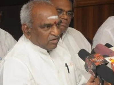`தமிழகம் தீவிரவாதிகளின் பயிற்சிக் கூடாரம்!' - அரசு மீது பொன்.ராதாகிருஷ்ணன் திடீர் சாடல்