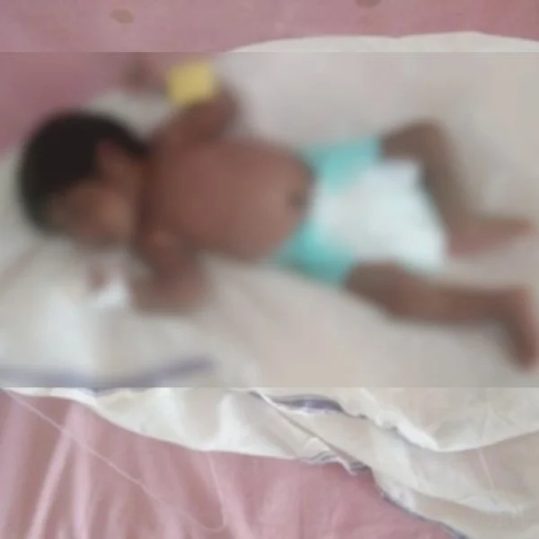பச்சிளம் குழந்தை