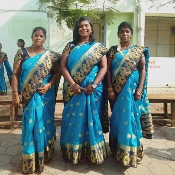 `மருத்துவரும் துப்புரவுத் தொழிலாளியும் ஒரே ஆடை அணிவதில் என்ன தப்பு?' - அரசு மருத்துவரின் கேள்வி