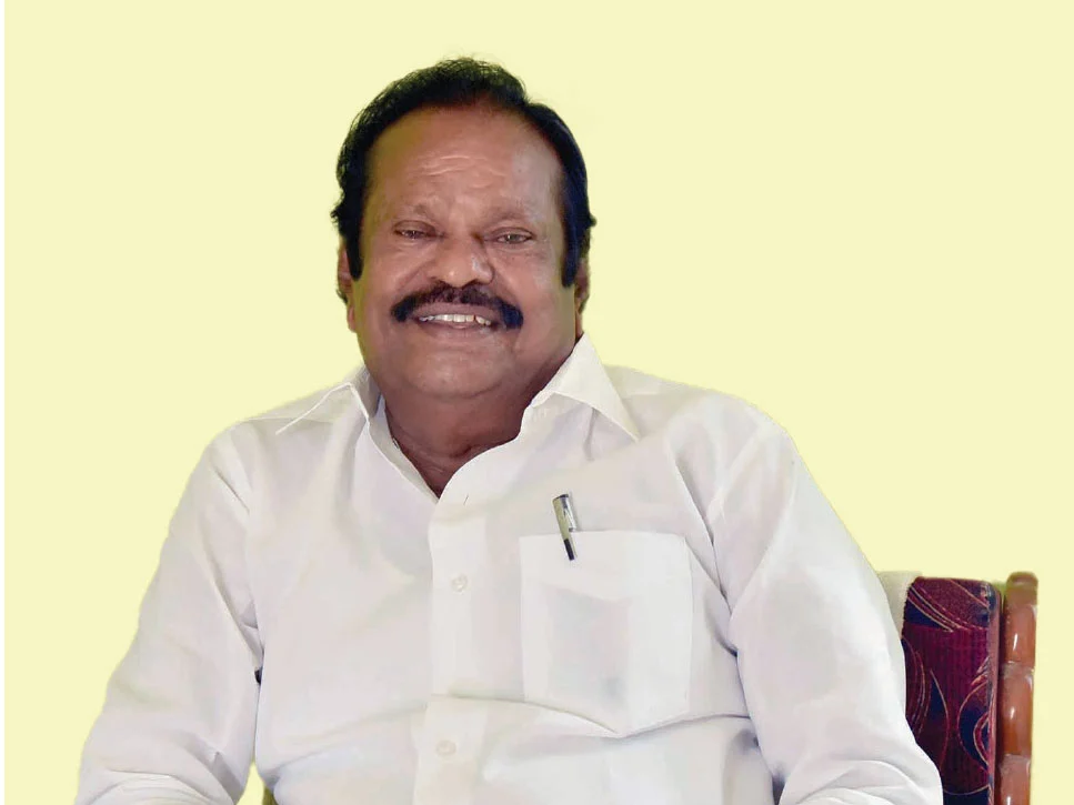 சுயமரியாதையை இழந்து அரசியலில் இருக்க விரும்பவில்லை!