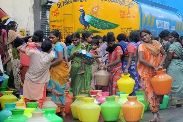 `சட்டவிரோதமாக நீர் உறிஞ்சுபவர்களுக்கு ரெய்டு!’ - நிலத்தடி நீரை அதிகரிக்க மெட்ரோ வாட்டர் அதிகாரிகள் தீவிரம்
