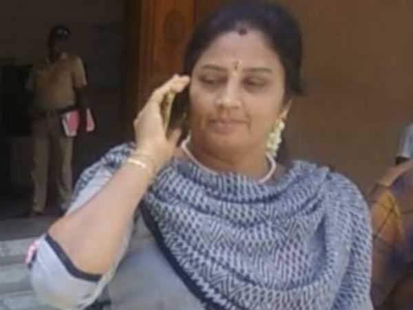 நிர்மலாதேவி