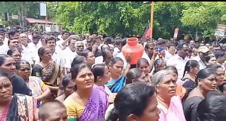 ‘ஆளுங்கட்சி நடத்துன மணல் கொள்ளையால் நிலத்தடி நீர் வற்றியது’ - கரூர் போராட்டத்தில் செந்தில் பாலாஜி
