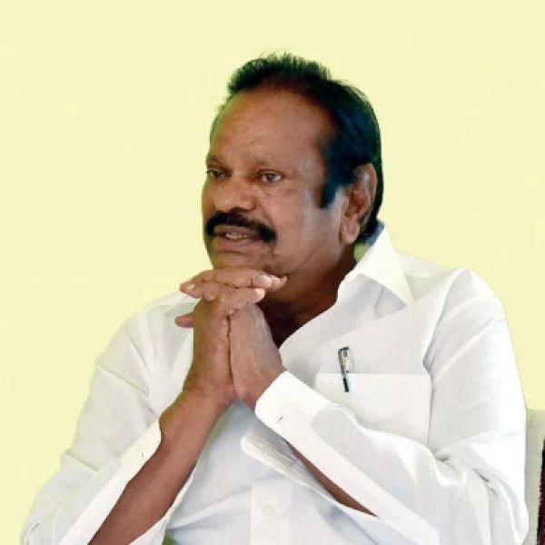 சுயமரியாதையை இழந்து அரசியலில் இருக்க விரும்பவில்லை!