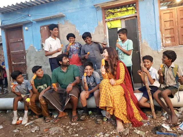 விஜய் சேதுபதி - ராஷி கண்ணா: சங்கத்தமிழன்
