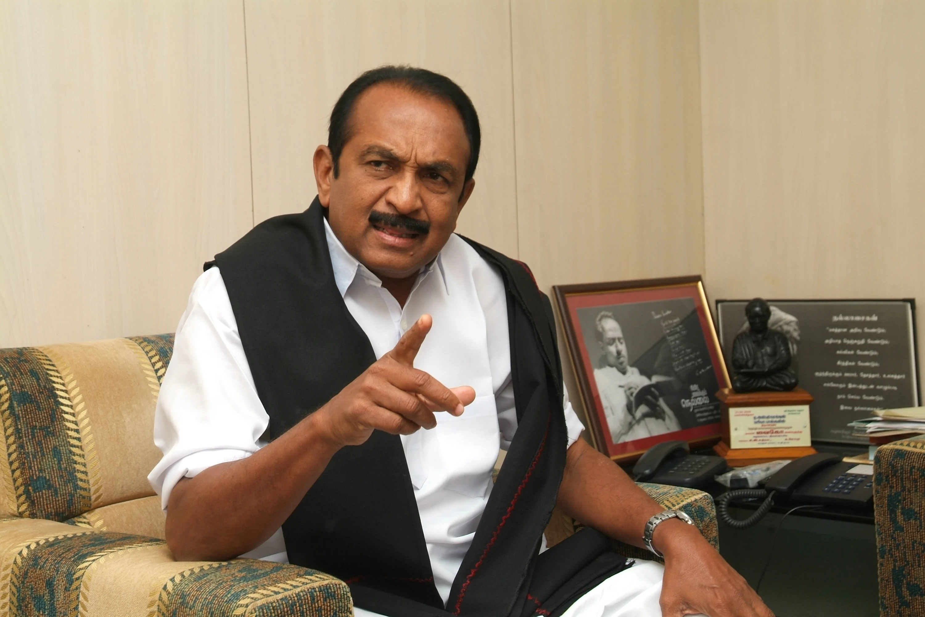 வைகோ