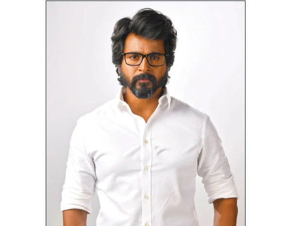 கடன் பிரச்னையில் டாப் ஹீரோக்கள்!