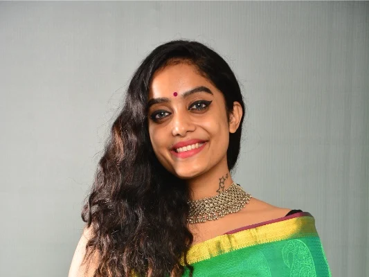 நடிகை அபிராமி லேட்டஸ்ட் ஸ்டில்ஸ்!