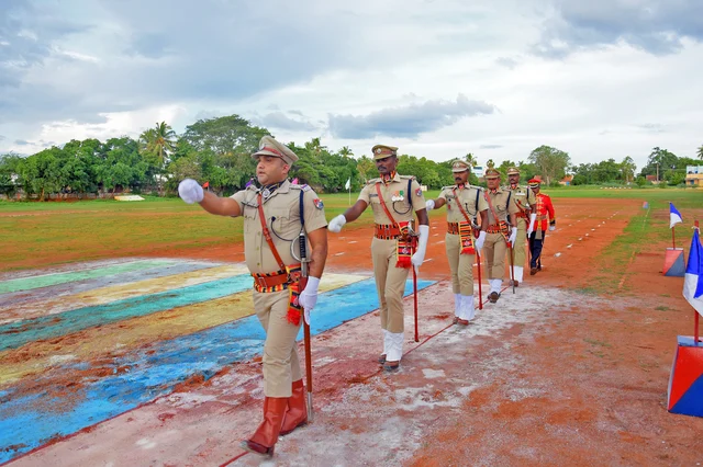 திருச்சி ரயில்வே பாதுகாப்புப் படையின் அணிவகுப்பு நிகழ்ச்சி
