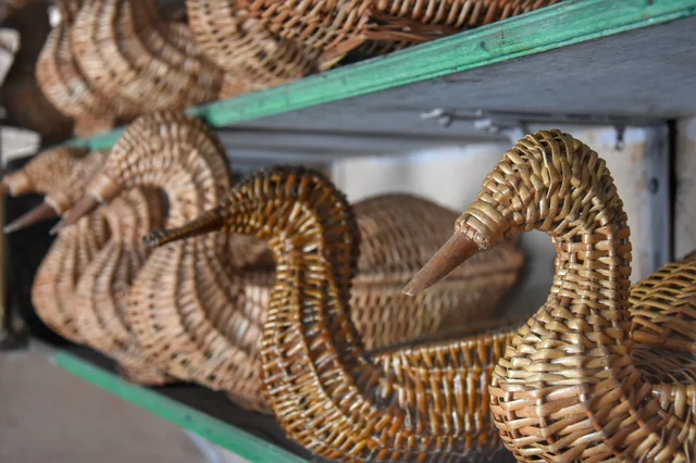 மூங்கில் பிரம்புகளால் செய்யப்பட்ட கைவினைப் பொருட்கள்