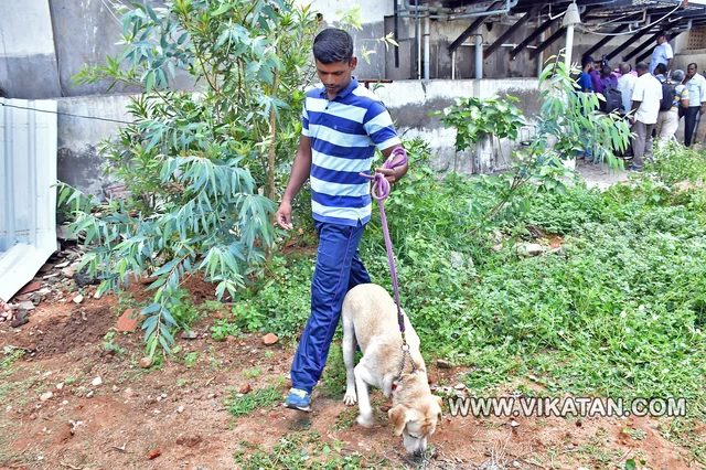 மோப்பநாய் உதவியுடன் தேடும் பணி