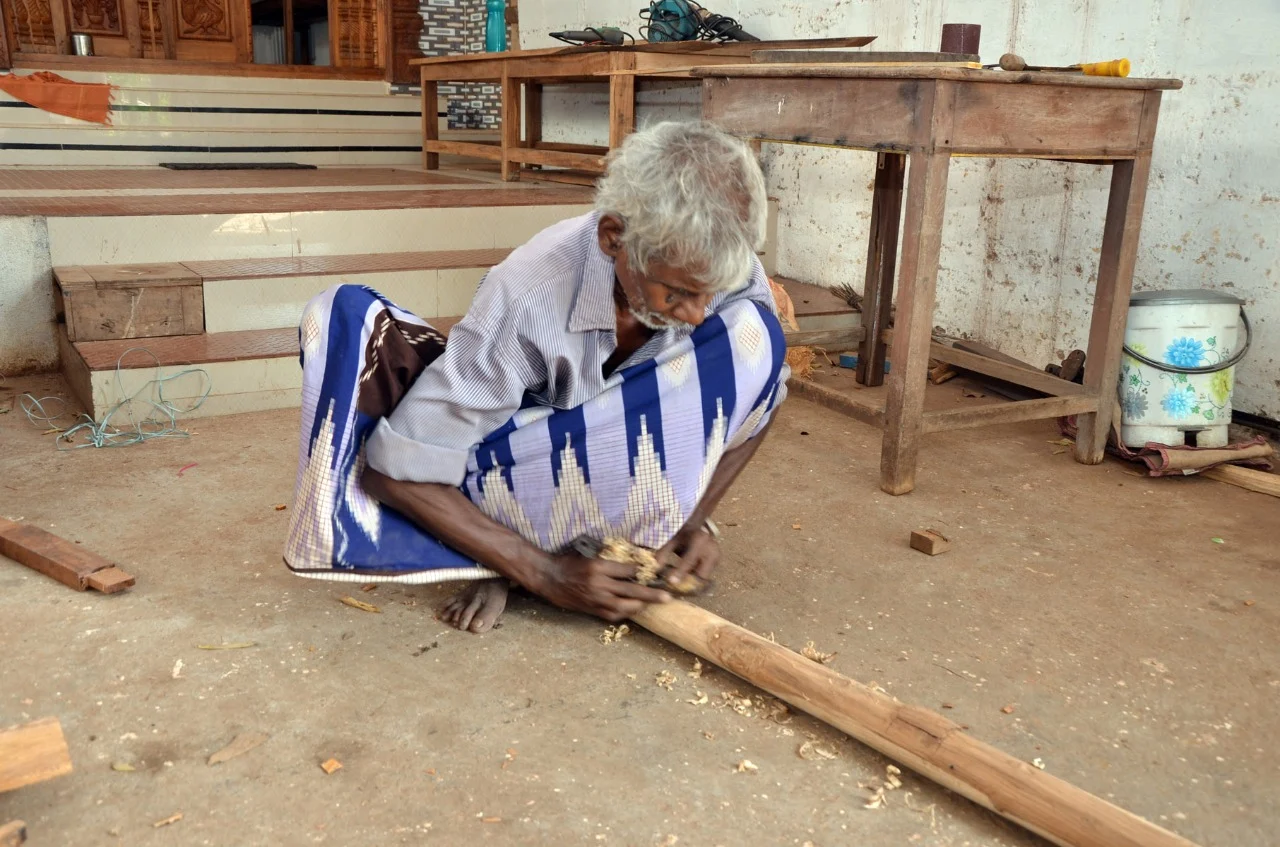ஏர் கலப்பை செய்யும் பணி