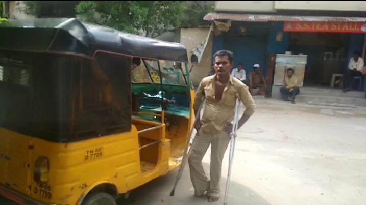 ஆட்டோ டிரைவர் சர்தார்கான்